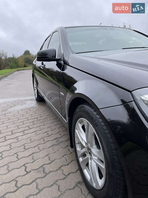 Седан Mercedes-Benz C-Class 2012 в Бродах фото 9 Седан Mercedes-Benz C-Class 2012 в Бродах