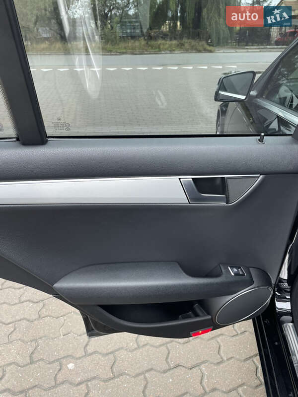 Седан Mercedes-Benz C-Class 2012 в Бродах фото 21 Седан Mercedes-Benz C-Class 2012 в Бродах