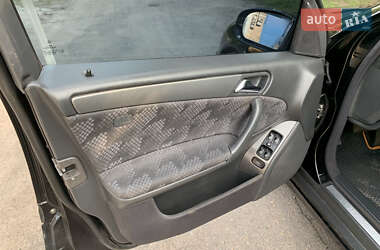 Седан Mercedes-Benz C-Class 2003 в 