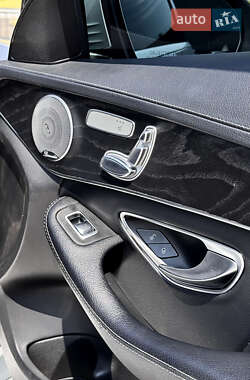 Седан Mercedes-Benz C-Class 2016 в 