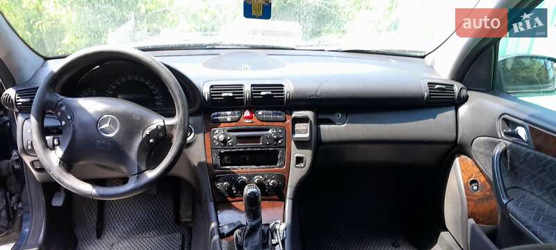 Универсал Mercedes-Benz C-Class 2002 в Дунаевцах