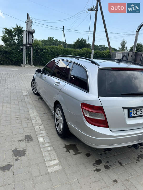 Універсал Mercedes-Benz C-Class 2008 в Чернівцях