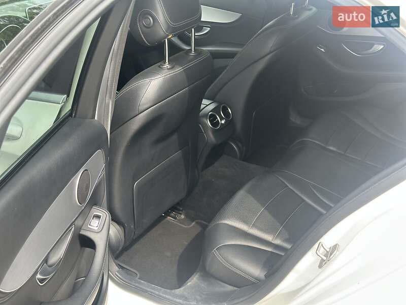 Седан Mercedes-Benz C-Class 2014 в Львове