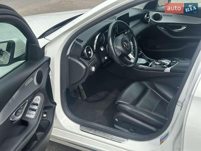Седан Mercedes-Benz C-Class 2014 в Львове