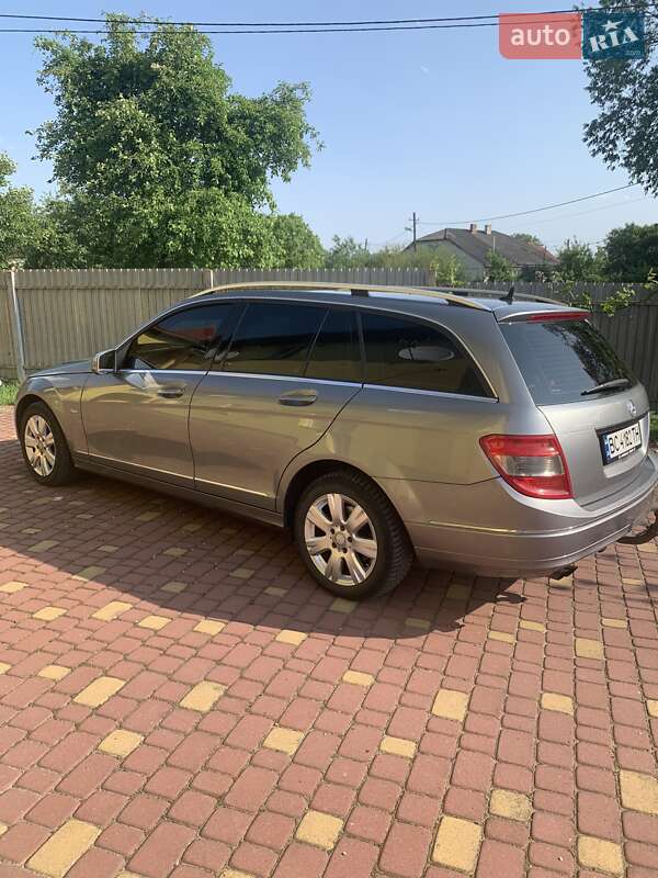 Универсал Mercedes-Benz C-Class 2010 в Львове фото 18 Универсал Mercedes-Benz C-Class 2010 в Львове