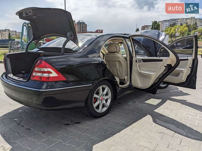 Седан Mercedes-Benz C-Class 2007 в Києві