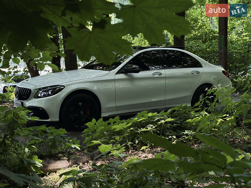 Седан Mercedes-Benz C-Class 2015 в Тернополе
