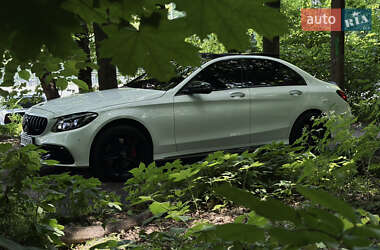 Седан Mercedes-Benz C-Class 2015 в 