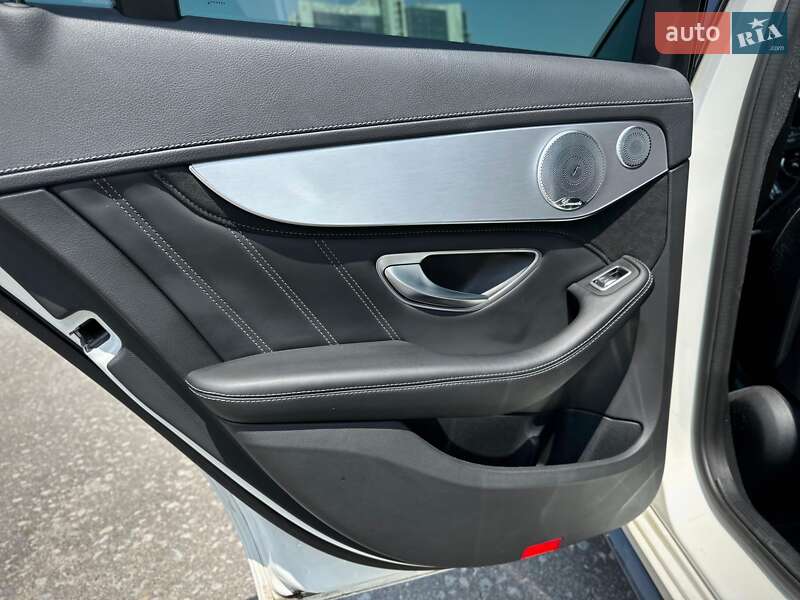 Седан Mercedes-Benz C-Class 2019 в Киеве