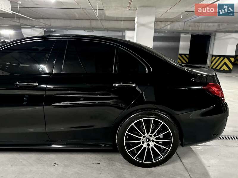 Седан Mercedes-Benz C-Class 2018 в Дніпрі