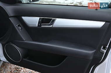 Седан Mercedes-Benz C-Class 2009 в 