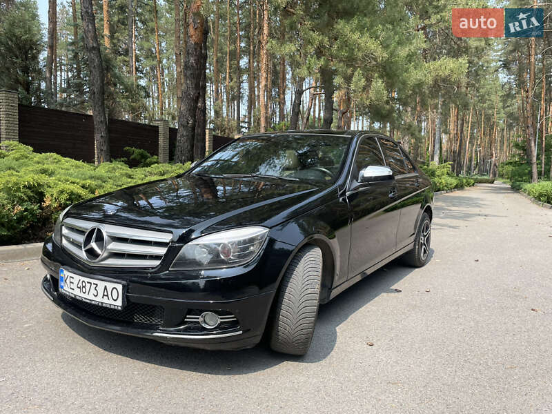 Седан Mercedes-Benz C-Class 2007 в 