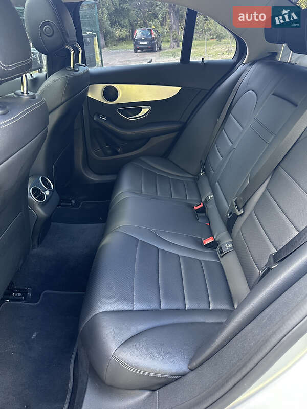 Седан Mercedes-Benz C-Class 2017 в Киеве