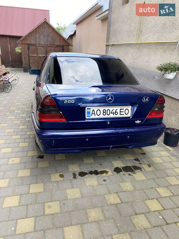 Седан Mercedes-Benz C-Class 1998 в Іршаві