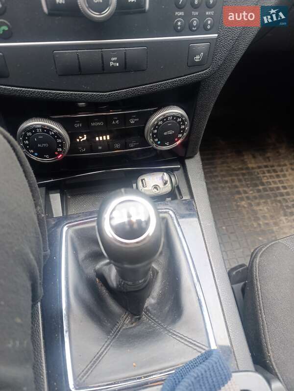 Универсал Mercedes-Benz C-Class 2008 в Виннице