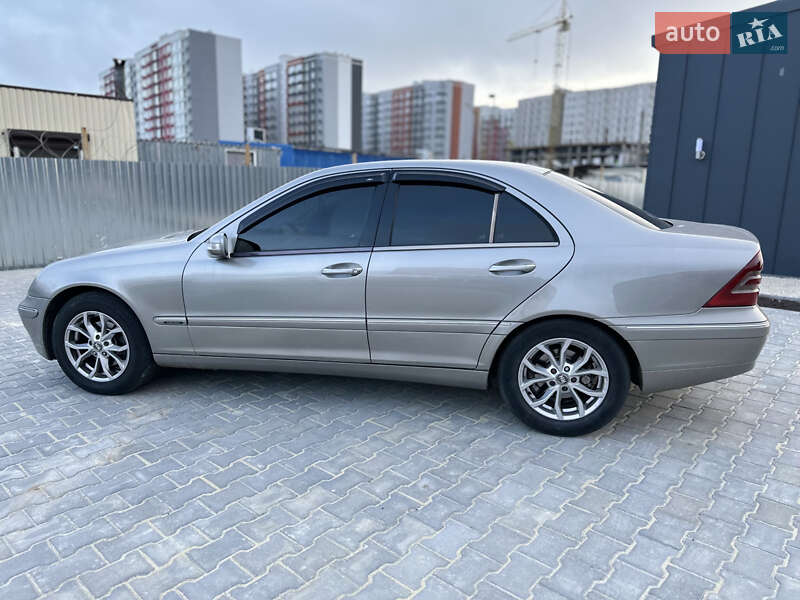 Седан Mercedes-Benz C-Class 2003 в Одесі