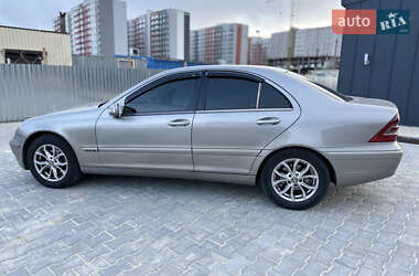 Седан Mercedes-Benz C-Class 2003 в 