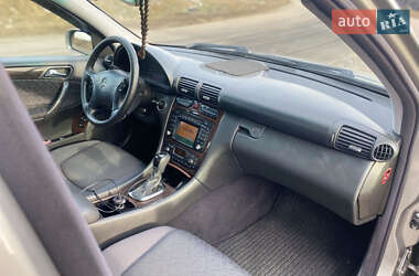 Седан Mercedes-Benz C-Class 2003 в 