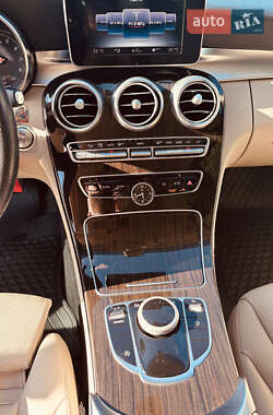 Седан Mercedes-Benz C-Class 2017 в 