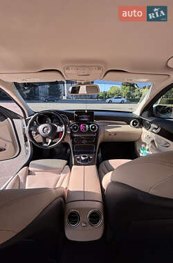 Седан Mercedes-Benz C-Class 2017 в 