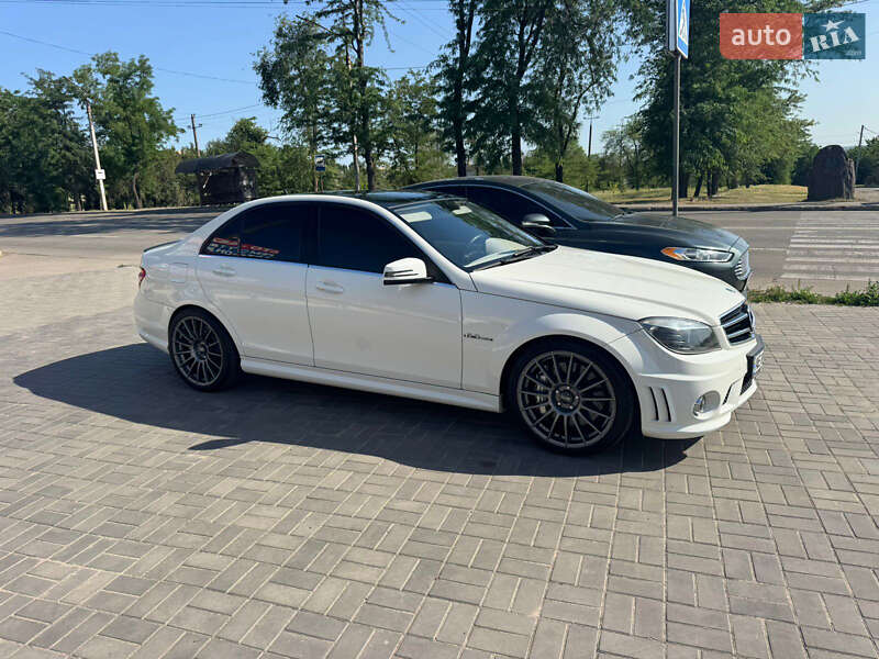 Седан Mercedes-Benz C-Class 2008 в Днепре