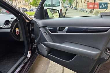 Универсал Mercedes-Benz C-Class 2011 в 