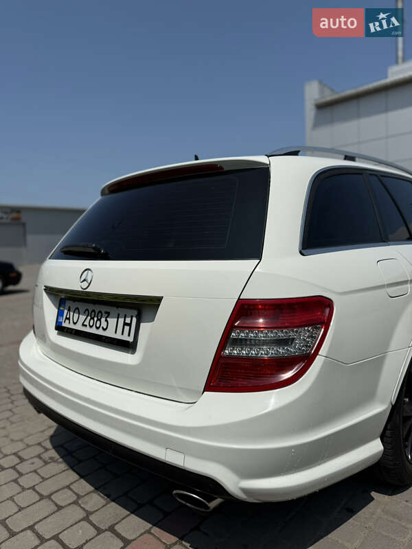 Универсал Mercedes-Benz C-Class 2008 в Мостиске