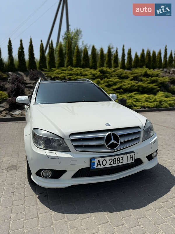 Универсал Mercedes-Benz C-Class 2008 в Мостиске