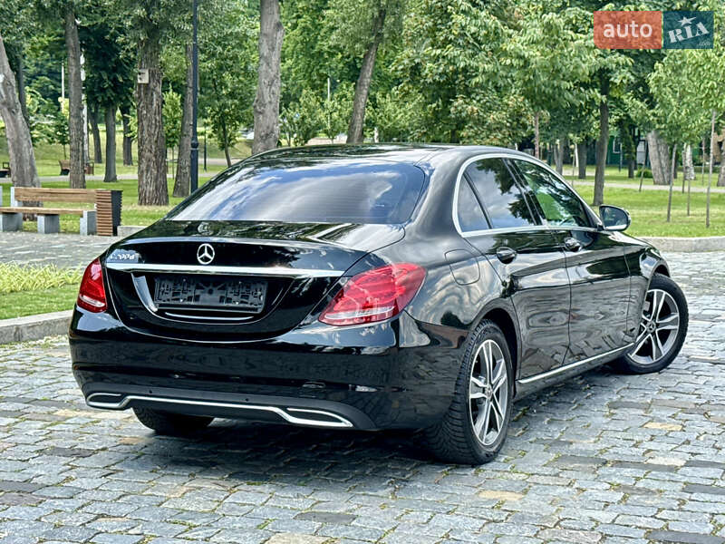 Седан Mercedes-Benz C-Class 2015 в Києві