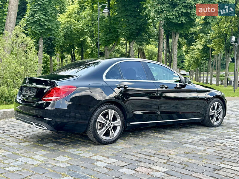 Седан Mercedes-Benz C-Class 2015 в Києві