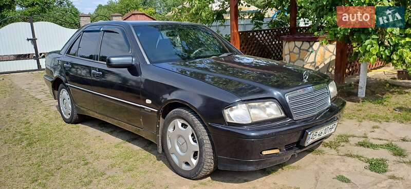 Седан Mercedes-Benz C-Class 1998 в Бершаді