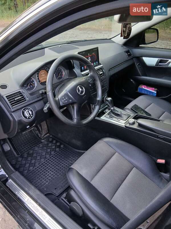 Седан Mercedes-Benz C-Class 2007 в Лебедине