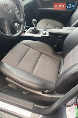Универсал Mercedes-Benz C-Class 2010 в 