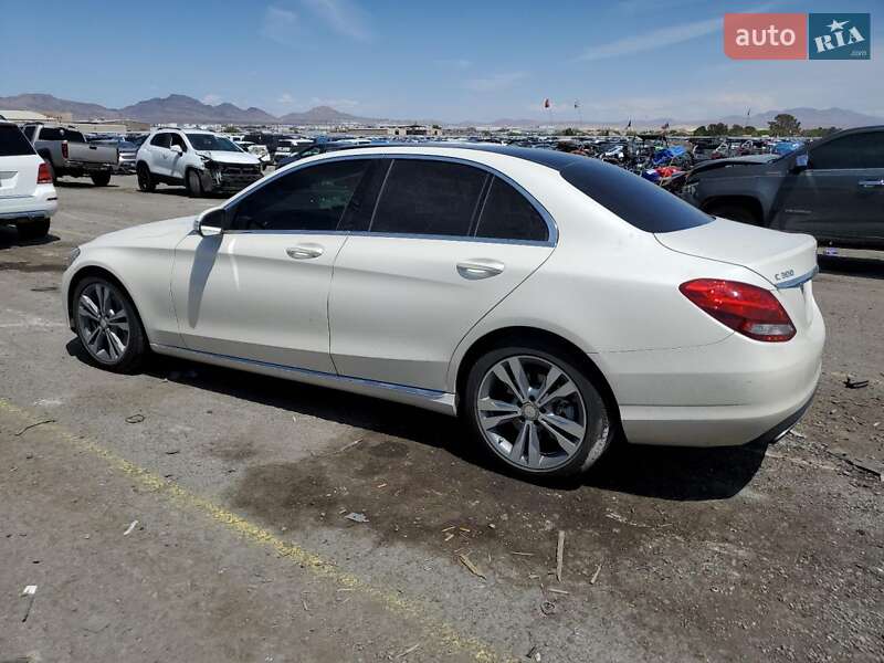 Седан Mercedes-Benz C-Class 2015 в Львові