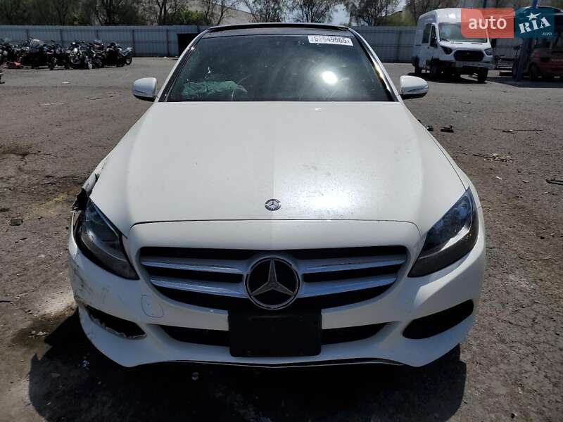 Седан Mercedes-Benz C-Class 2015 в Львові