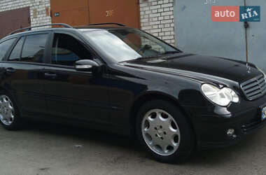 Универсал Mercedes-Benz C-Class 2004 в Киеве