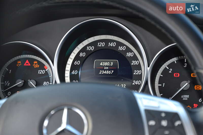 Універсал Mercedes-Benz C-Class 2013 в Краматорську