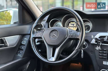 Седан Mercedes-Benz C-Class 2011 в 