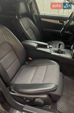 Универсал Mercedes-Benz C-Class 2011 в 