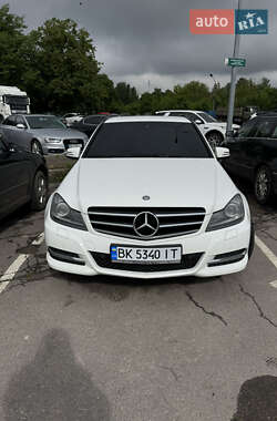 Универсал Mercedes-Benz C-Class 2012 в Костополе