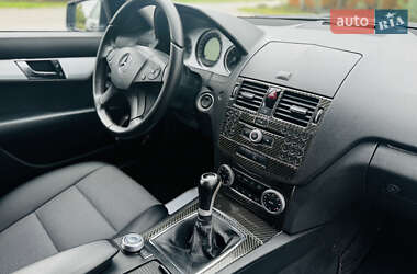 Универсал Mercedes-Benz C-Class 2009 в 