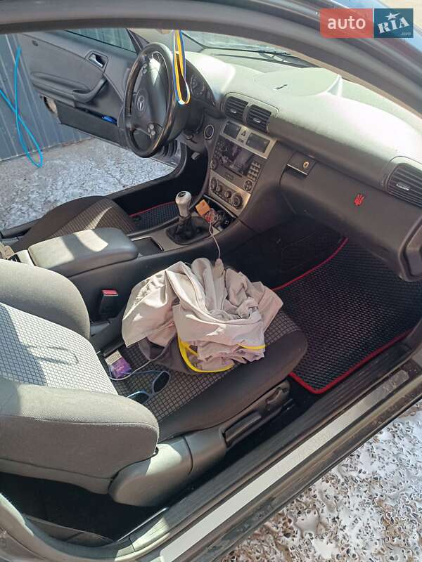 Купе Mercedes-Benz C-Class 2007 в Ровно фото 9 Купе Mercedes-Benz C-Class 2007 в Ровно