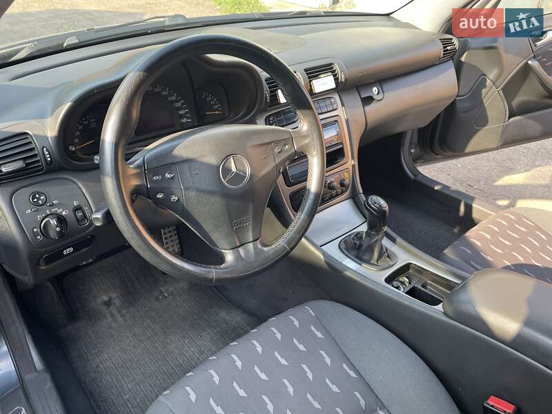 Купе Mercedes-Benz C-Class 2003 в Львове