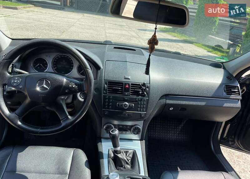 Седан Mercedes-Benz C-Class 2008 в Ужгороде