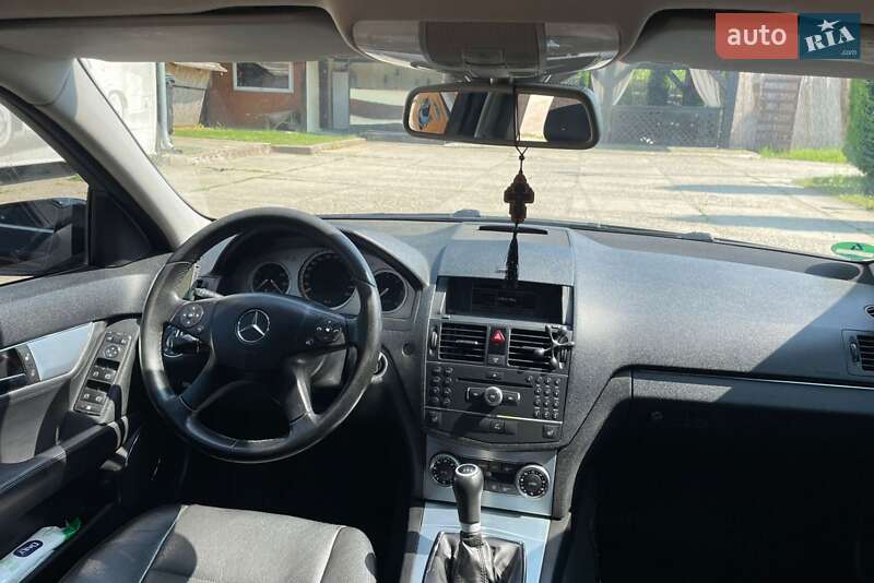 Седан Mercedes-Benz C-Class 2008 в Ужгороде