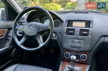Седан Mercedes-Benz C-Class 2010 в 