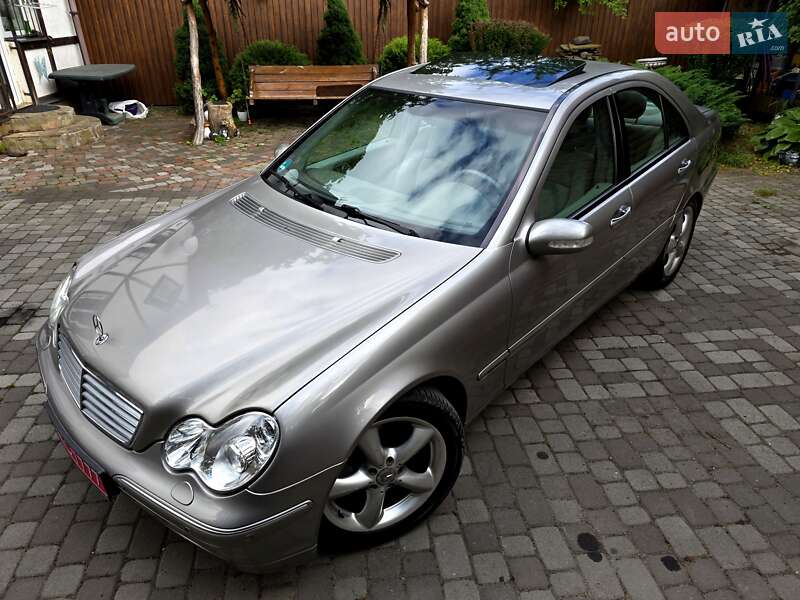 Седан Mercedes-Benz C-Class 2004 в Полтаве