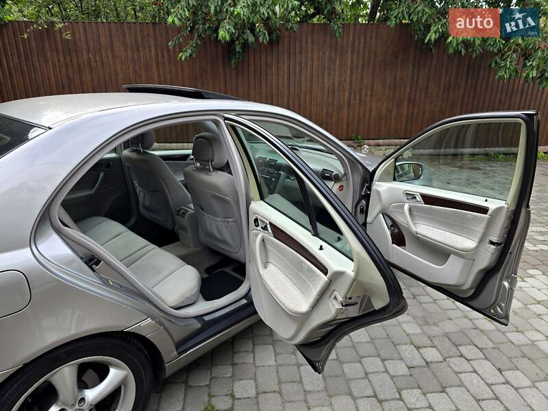 Седан Mercedes-Benz C-Class 2004 в Полтаве