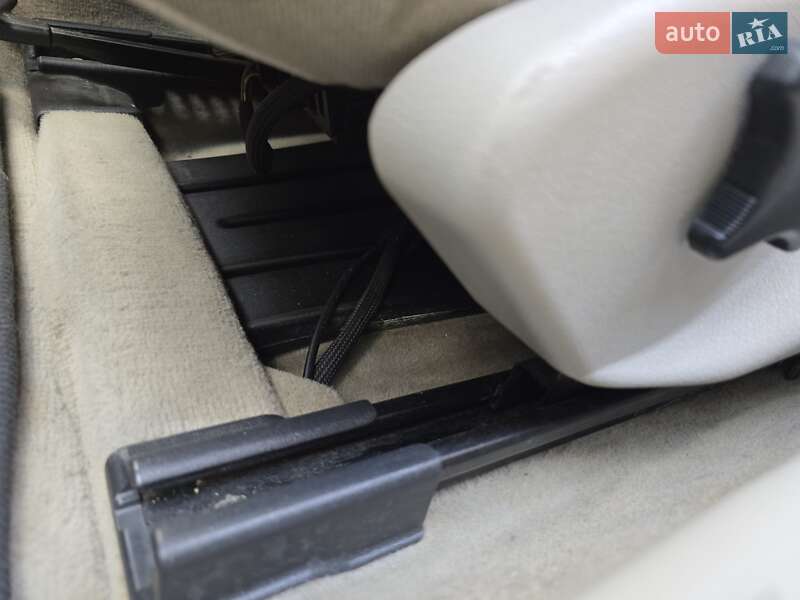 Седан Mercedes-Benz C-Class 2004 в Полтаве