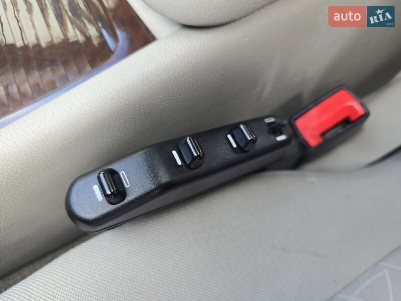 Седан Mercedes-Benz C-Class 2004 в Полтаве